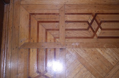 Floor border: P022